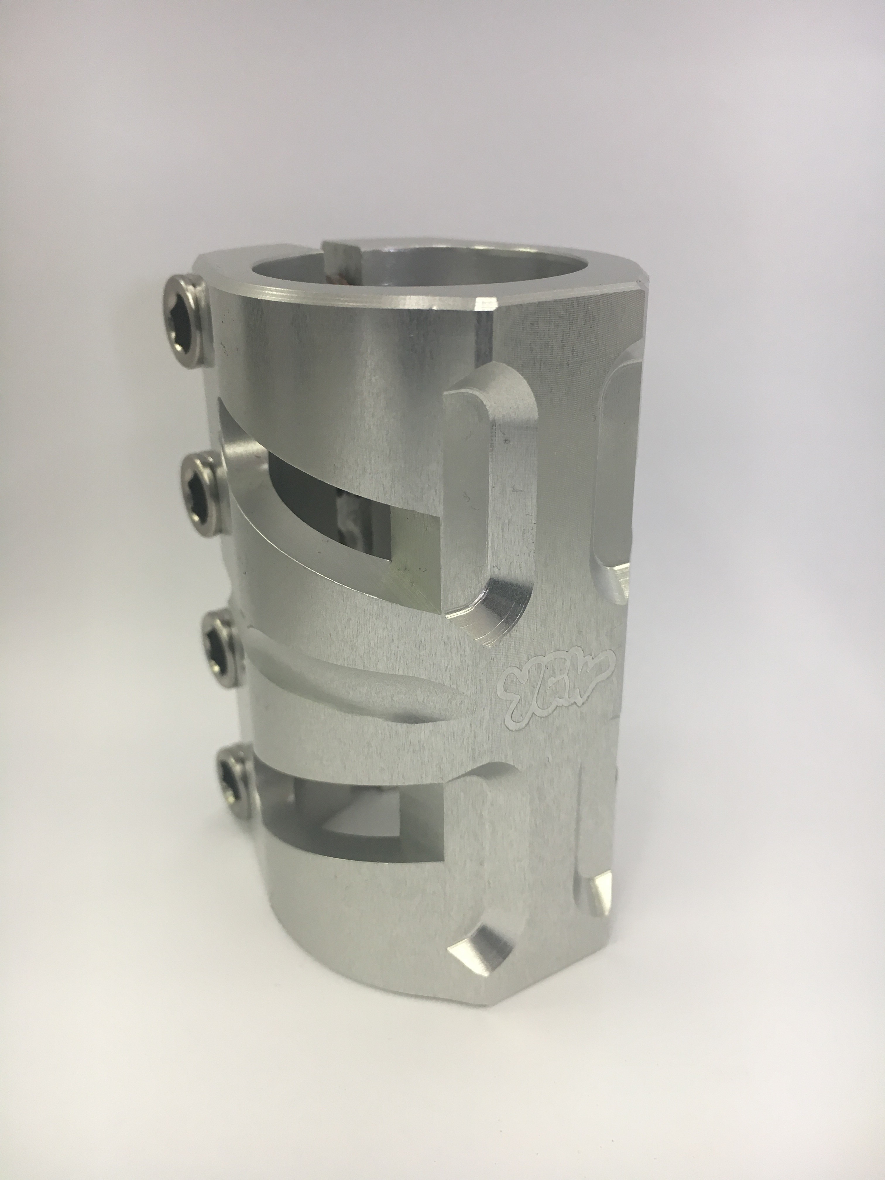 YGW Mission Scooter Clamp - Silver