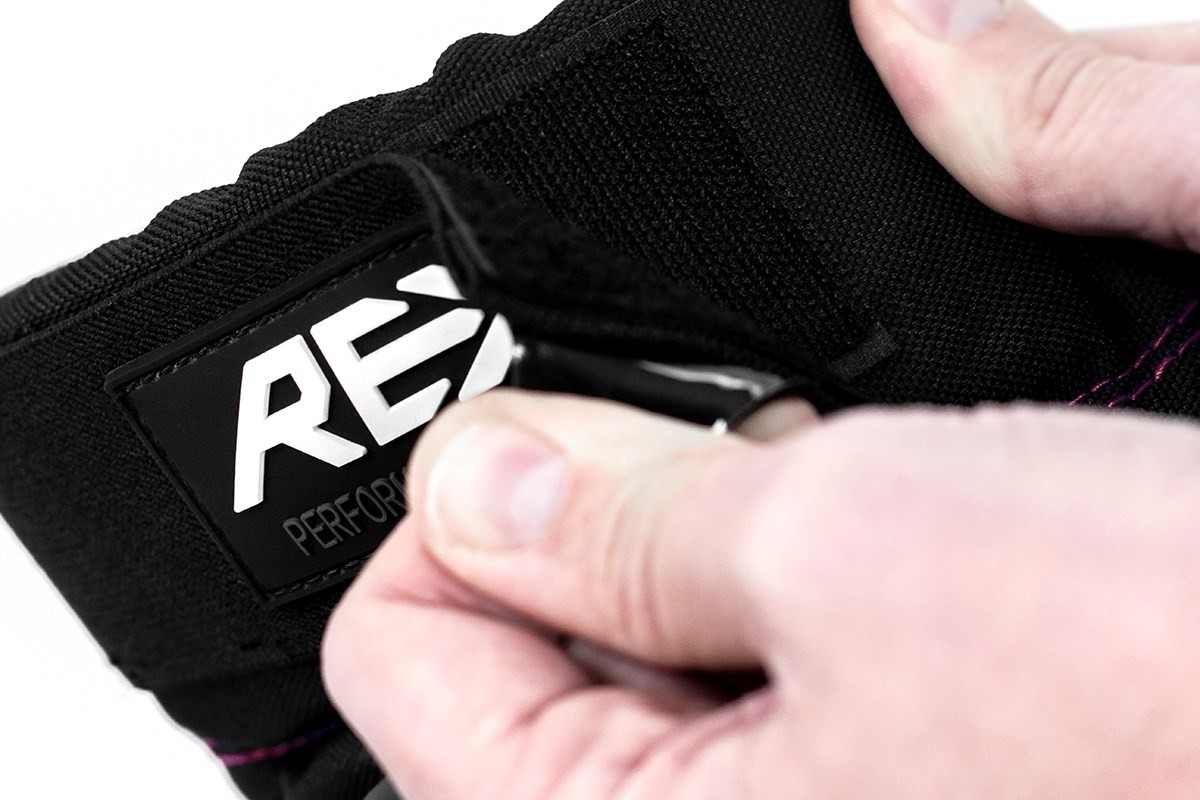 REKD Ramp Knee Pads - Black/Pink REKD Ramp Knee Pads - Black/Pink